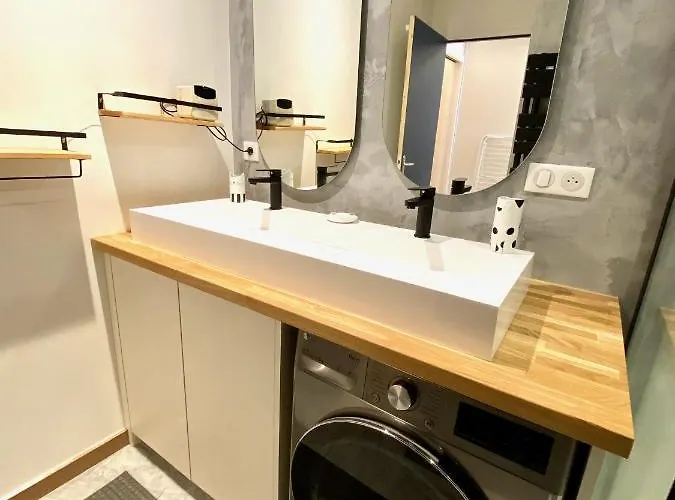 Acamar, En Front De Avec Parking Privee